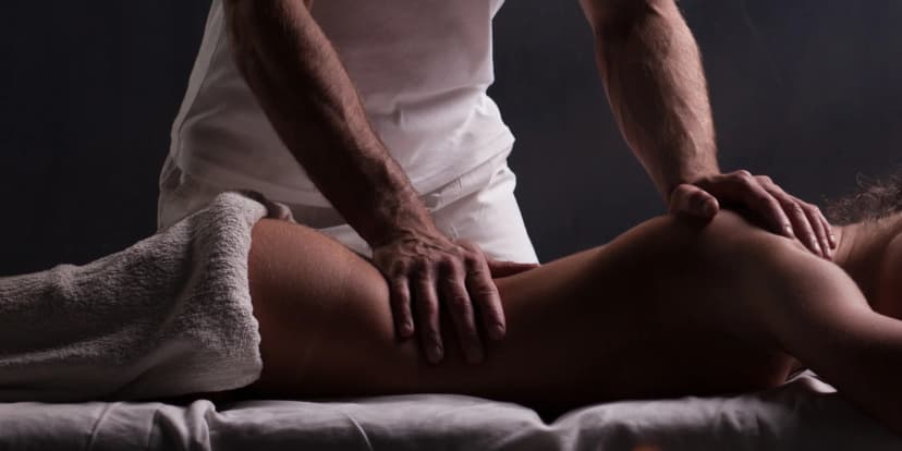 Tantrické masáže pro ženy i páry včetně peelingu i celodenní kurz masáže